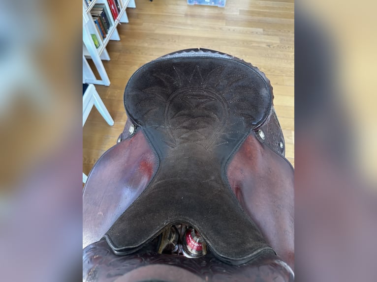 Big Horn Vintage Trail Westernsattel mit Zubehör