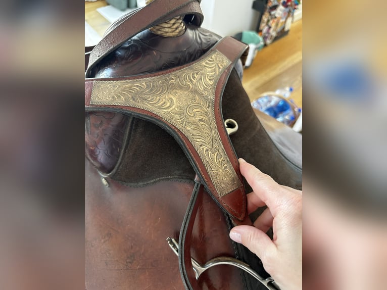 Big Horn Vintage Trail Westernsattel mit Zubehör