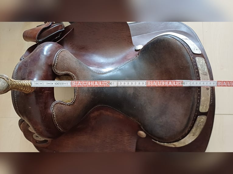 DIAMOND C breiter Westernsattel 16" XFQH braun