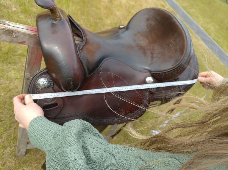 Diamond C , Roundskirt, Westernsattel 