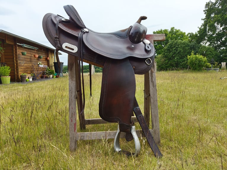 Diamond C , Roundskirt, Westernsattel 