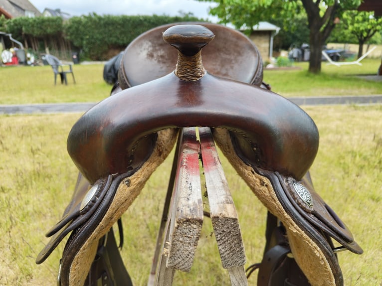 Diamond C , Roundskirt, Westernsattel 