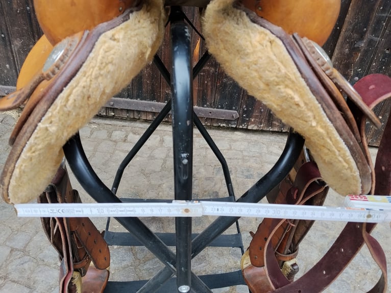 Diamond C Westernsattel 16"