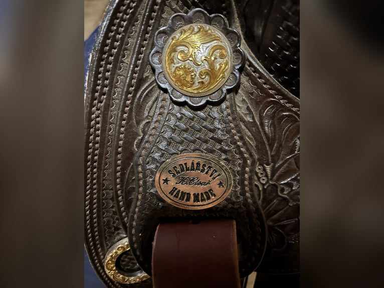 Edler Westernsattel braun