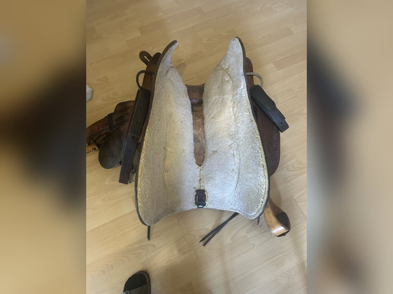 Ein Sattel aus Amerika von Todd Bergen