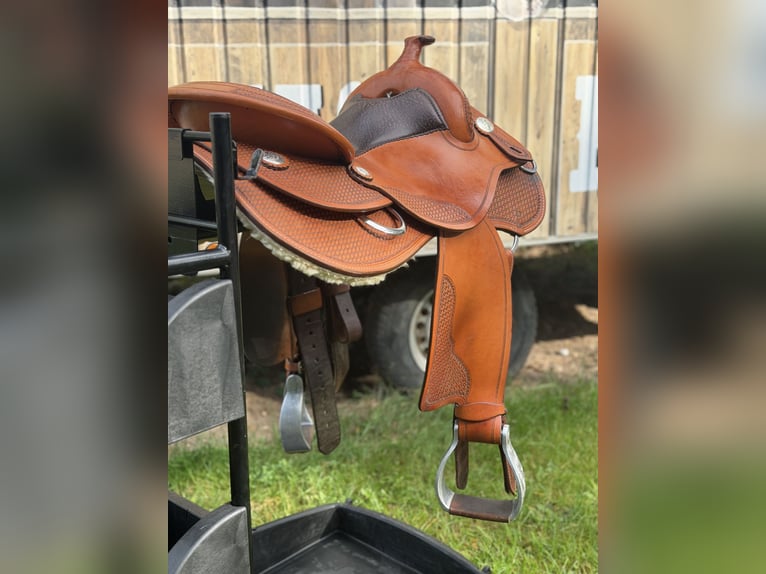 Equiflex Westernsattel 16 Zoll | 74er Baum | inkl. Alu-Steigbügel