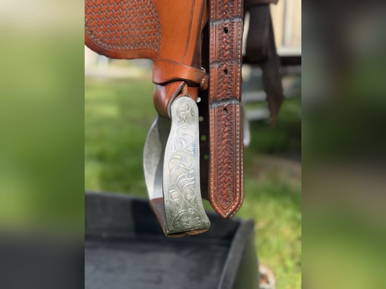 Equiflex Westernsattel 16 Zoll | 74er Baum | inkl. Alu-Steigbügel