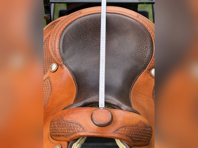 Equiflex Westernsattel 16 Zoll | 74er Baum | inkl. Alu-Steigbügel