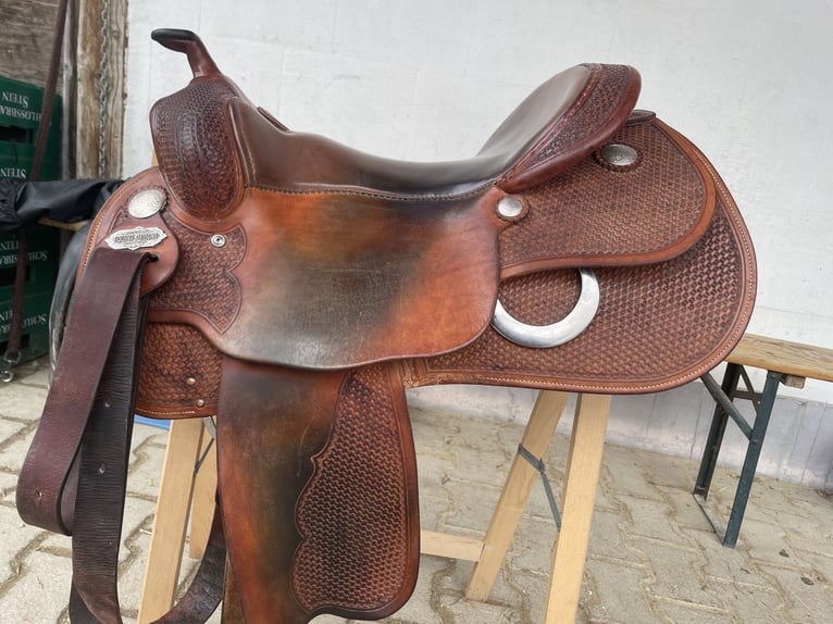 Equine-Design Westernsattel Gomeier