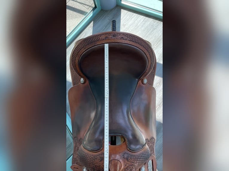 Exklusiver Westernsattel von Gomeier Equine Designs – Top-Zustand