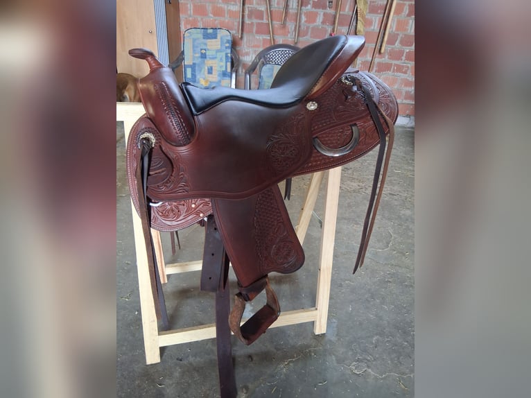 Freemax Westernsattel Round cow cognac