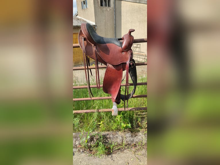Leichter Westernsattel-Trail Rider Deuber