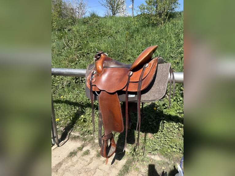 Neuwertiger Equiflex Sattel 54/16 - VB