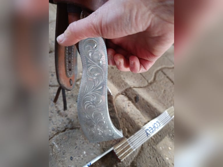 Neuwertiger Equiflex Westernsattel by Way out West, kurze Auflage, große Sitzfläche 17 Zoll