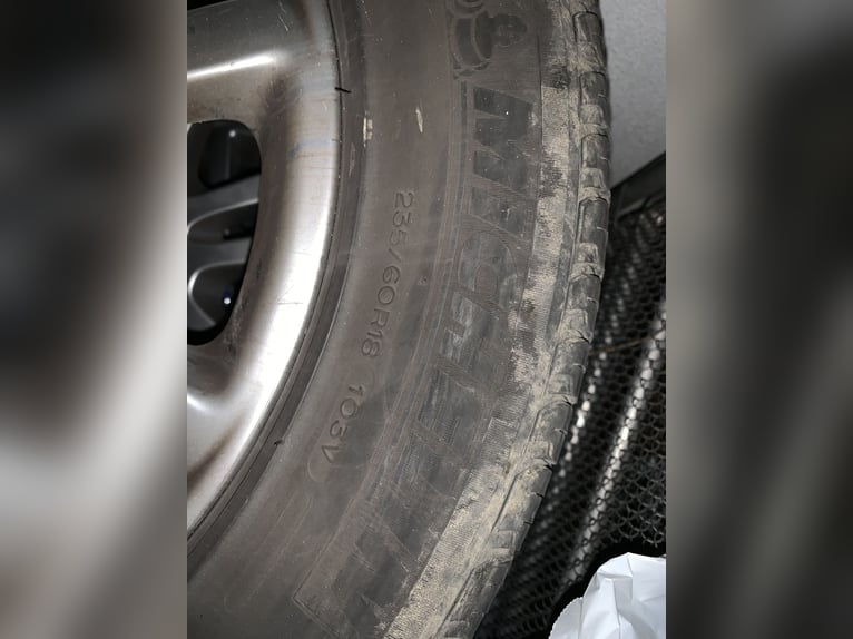 Neuwertiger Westernsattel für kurze, breite Pferde z.B. Cob