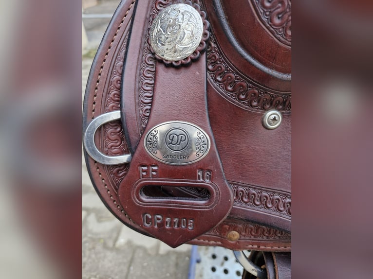 Sehr gepflegter wenig gebrauchten Verstellbaren Equiflex Sattel