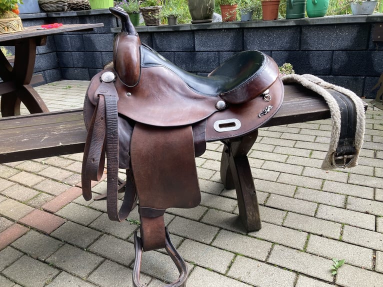 Simco 16“ The Sheik Westernsattel 