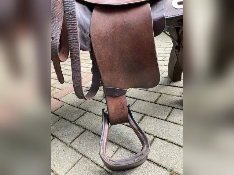 Simco 16“ The Sheik Westernsattel 