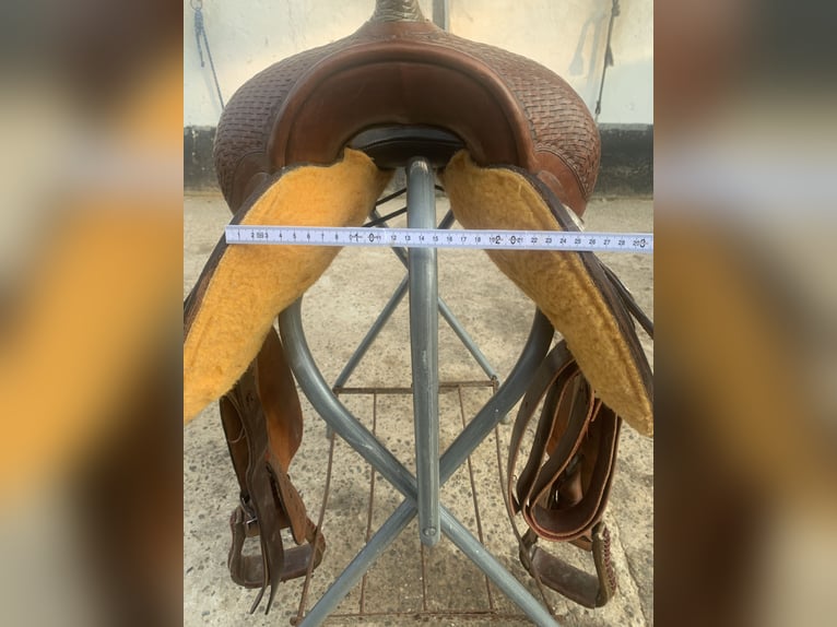 Verkaufe neuwertigen Deuber&Partner westernsattel