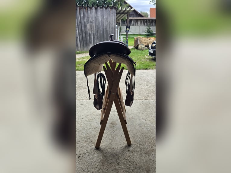Westernsattel 17" von A&M Reitsport aus Büffelleder