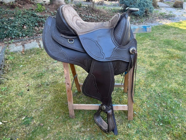 Westernsattel Barefoot Arizona Nut Gr. 1