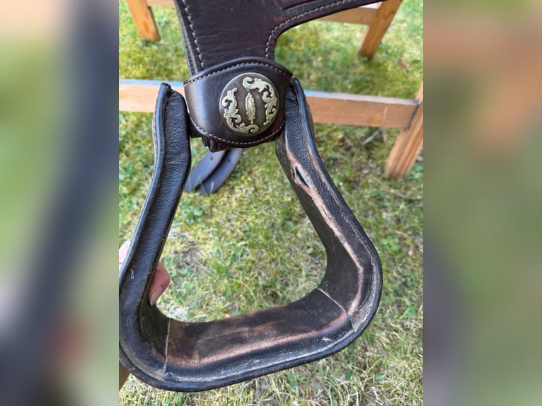 Westernsattel Barefoot Arizona Nut Gr. 1