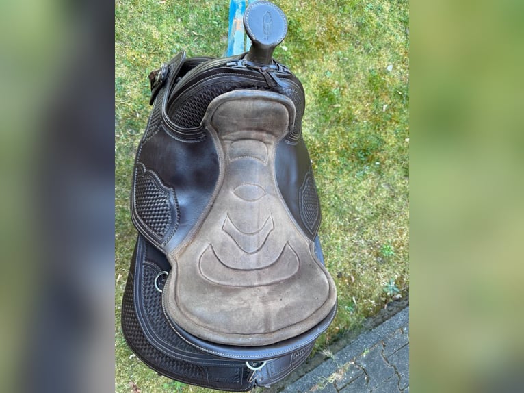 Westernsattel Barefoot Arizona Nut Gr. 1