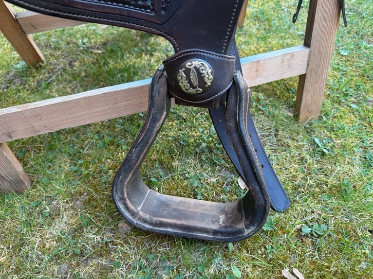 Westernsattel Barefoot Arizona Nut Gr. 1