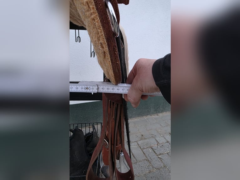 Westernsattel der Marke „4-H Saddlery“ für Kaltblut