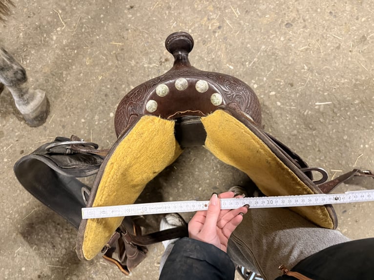 Westernsattel Deuber Reining 