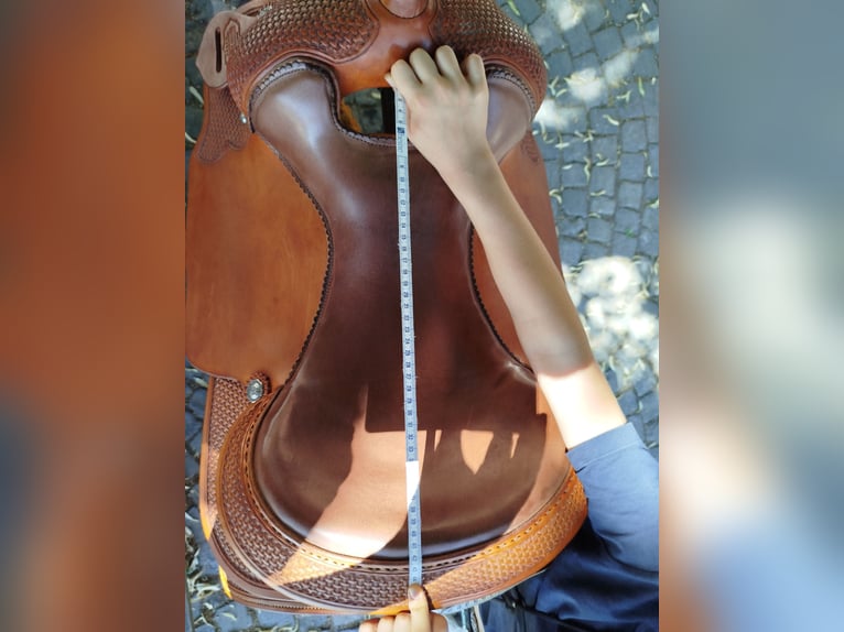 Westernsattel Gomeier Equine Designe 108-30