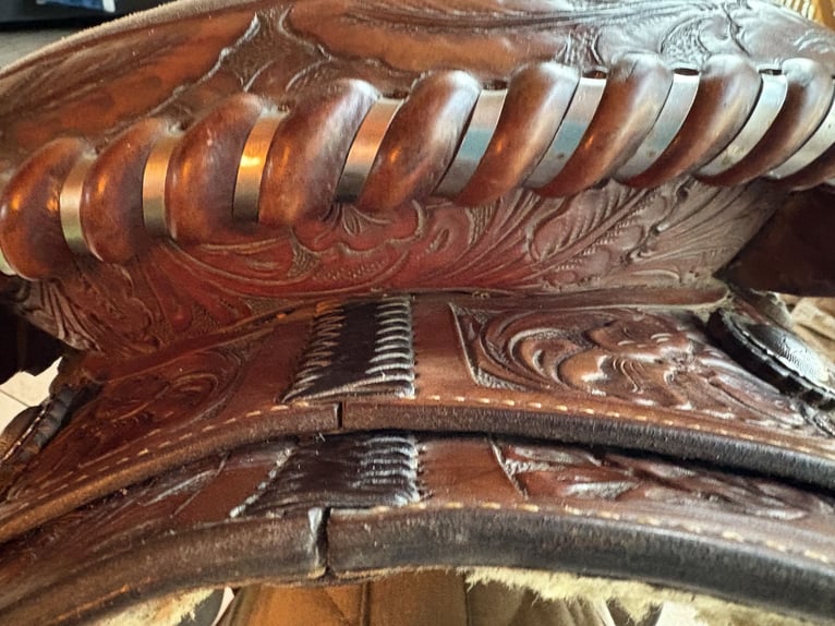 Westernsattel MacPherson Nr. 16 596  18 808