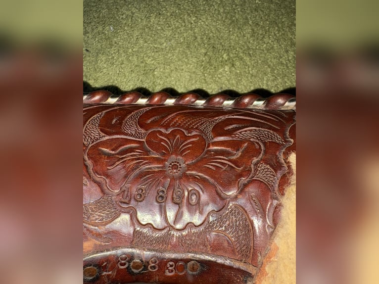 Westernsattel MacPherson Nr. 16 596  18 808