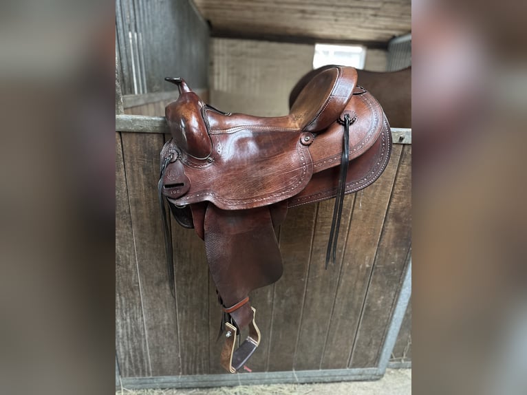 Westernsattel Montana Roundskirt braun Leder