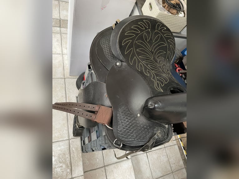 Westernsattel No Name