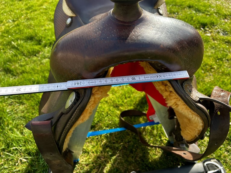 Westernsattel saddlesmith action NRHA 22653 Sitzgröße 15,5