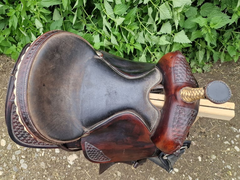Westernsattel, Sattel (Schlumpf)