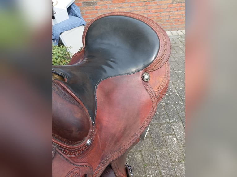 Westernsattel Triple Horn