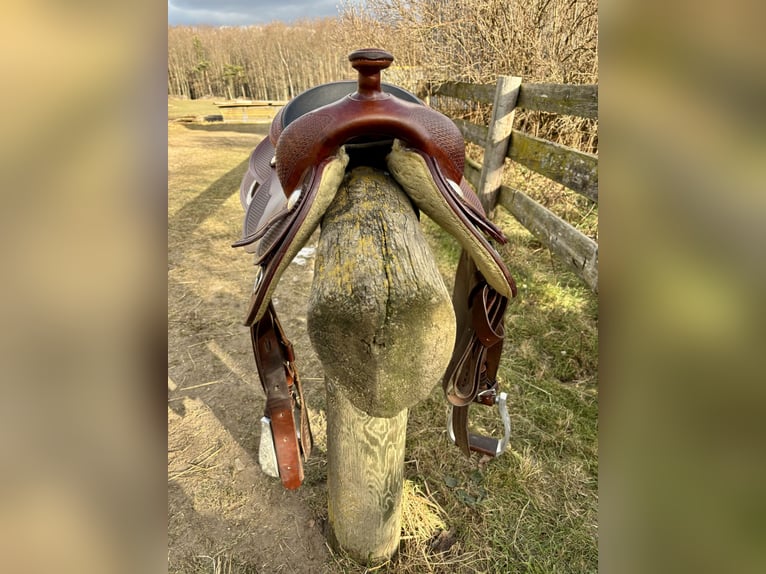 Westernsattel Triple W