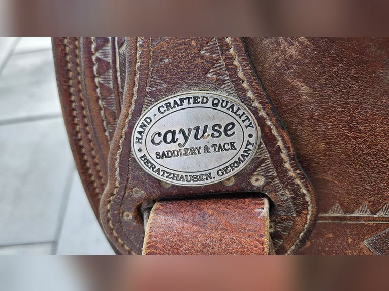 Westernsattel von Cayuse zu verkaufen