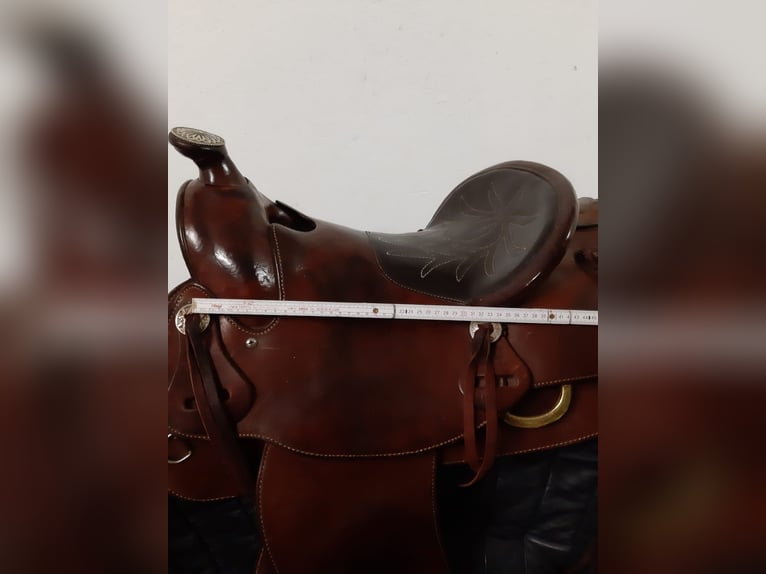 Westernsattel von simco abzugeben