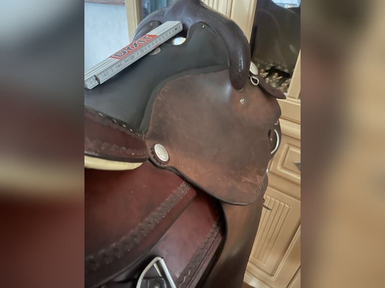 Westernsattel zu verkaufen 