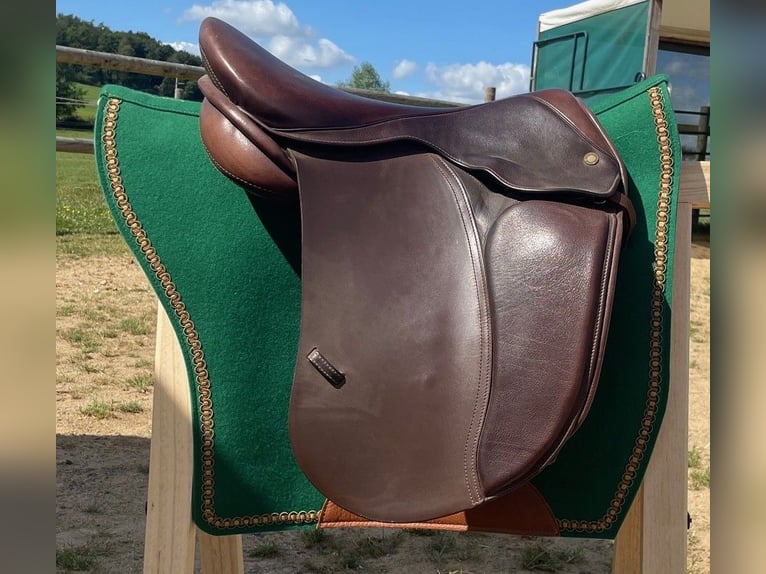 Hochwertige Filzsatteldecke - Sattelfilz 11mm Marke SattelTraum