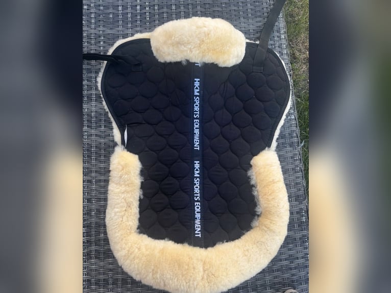 HKM Lammfell Pad