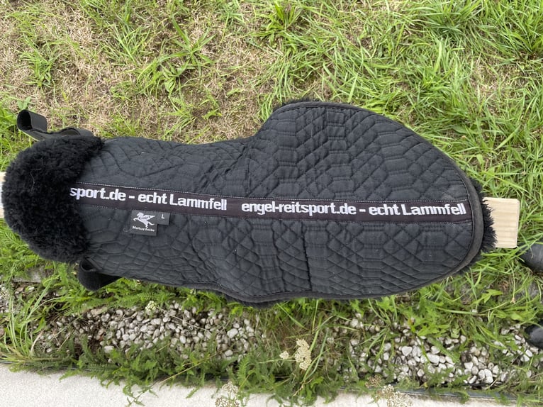 Lammfellpad Firma Engel
