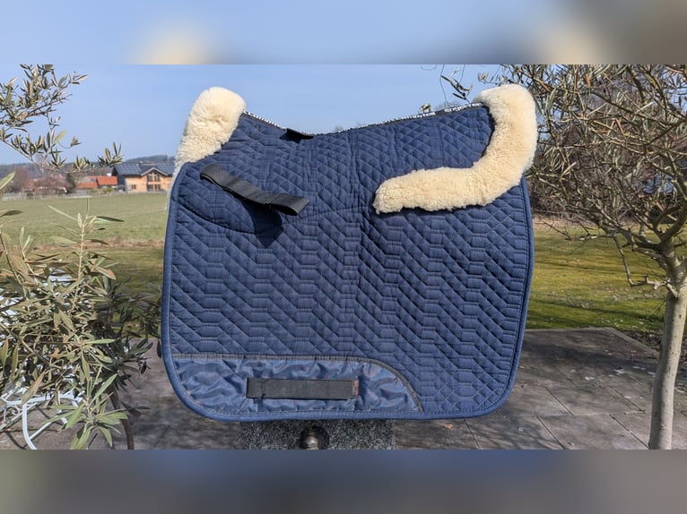 Lammfellschabracke  Firma Engel, TOP ZUstand