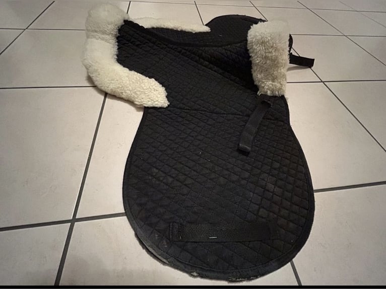 Lammfellunterlage DR WB