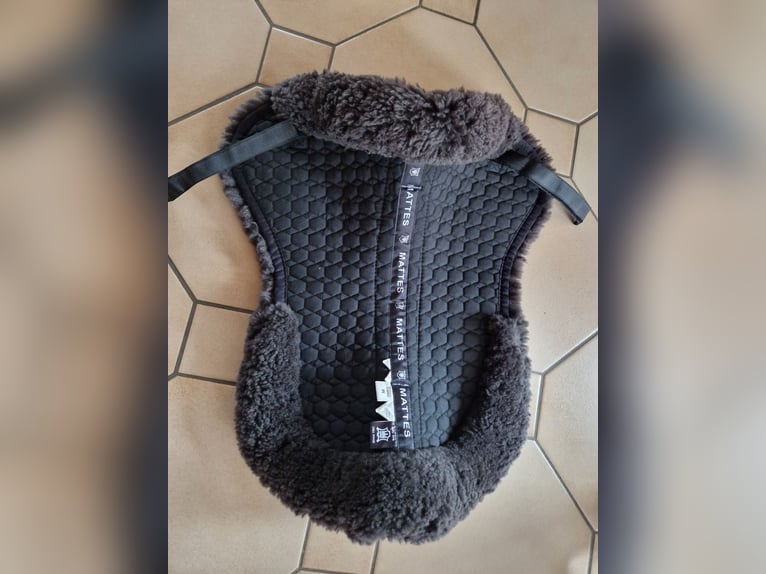 Mattes Lammfellpad