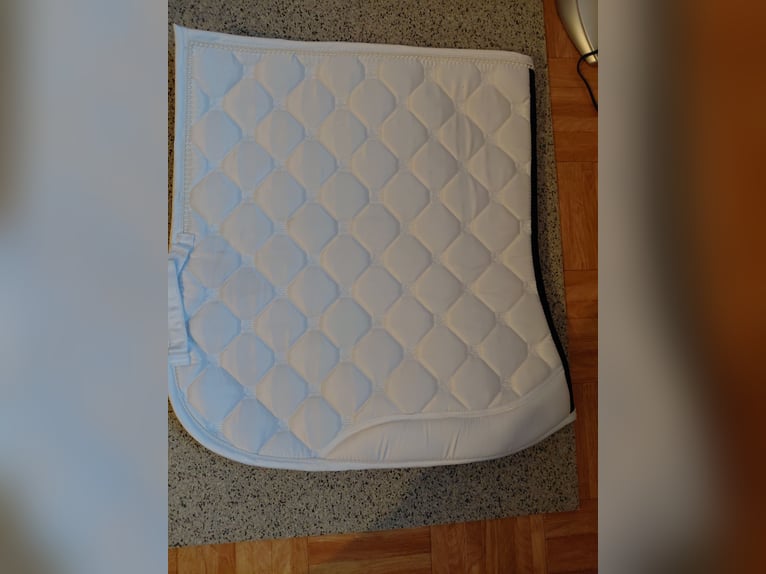 Cavallo Samt Turnierschabracke mit Perlen wb dr