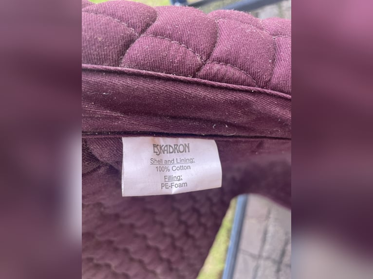 WB Eskadron Dressur Schabracke